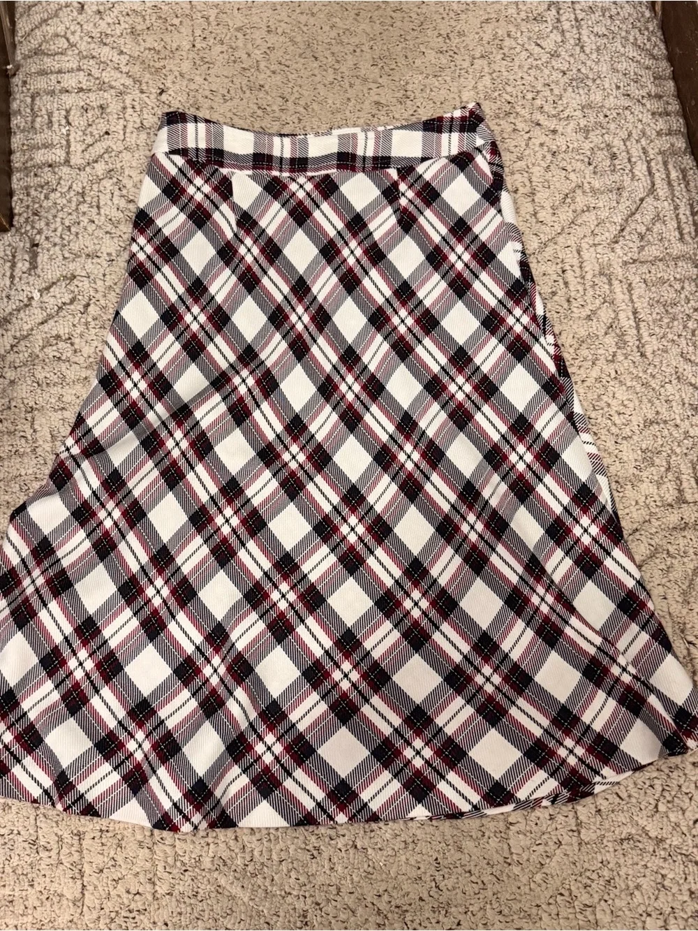 East 5th Women’s 16 White, Black & Red Plaid Long Skirt